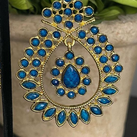 Amrita Singh blue stone statement earrings gold tone - Picture 5 of 7
